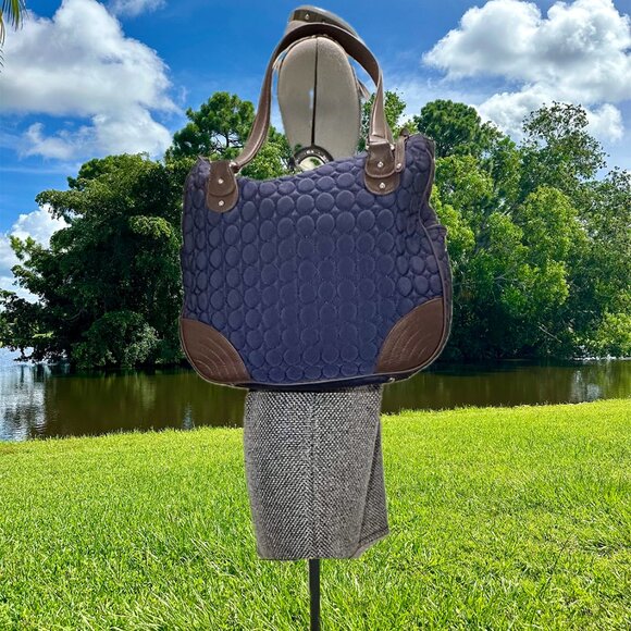 Vera Bradley WILDWOOD PARK Large Navy Quilted Leather Trim Travel Shoulder Bag - Picture 2 of 12